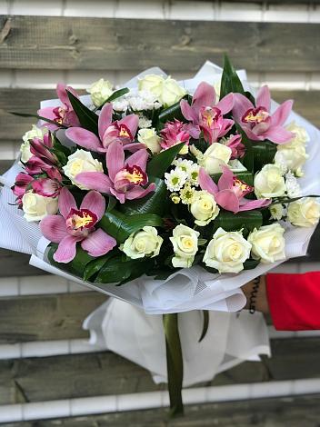 Букет цветов из: Розы и Хризантемы в Козино Одинцовского района
