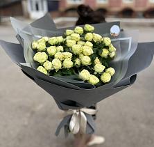 Букет Белые кустовые розы Солинеро #REPLACE_PRED# Козино Одинцовского района