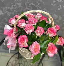 Цветочная композиция из Розы в корзине #REPLACE_PRED# Козино Одинцовского района